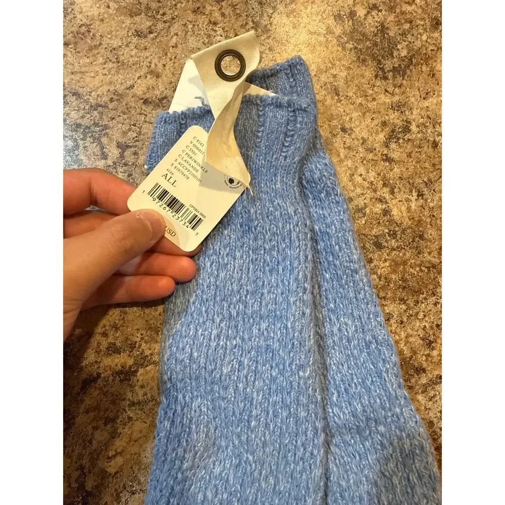 NEW Women O/S Free People Periwinkle/Lavender Knit Cozy Casual Relaxation Socks